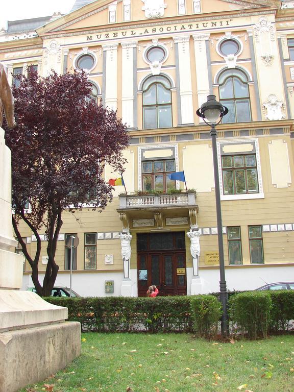 Central City Ap Sibiu Exterior foto